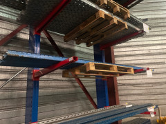 Montant d'échelle Feralco